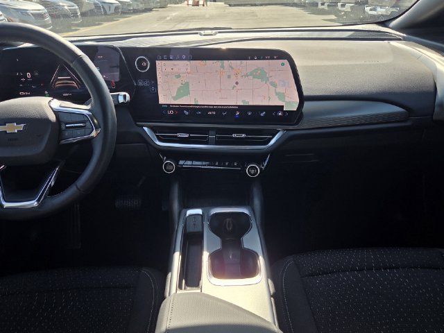 Certified 2025 Chevrolet Equinox EV LT w/ Comfort Package FWD image 17