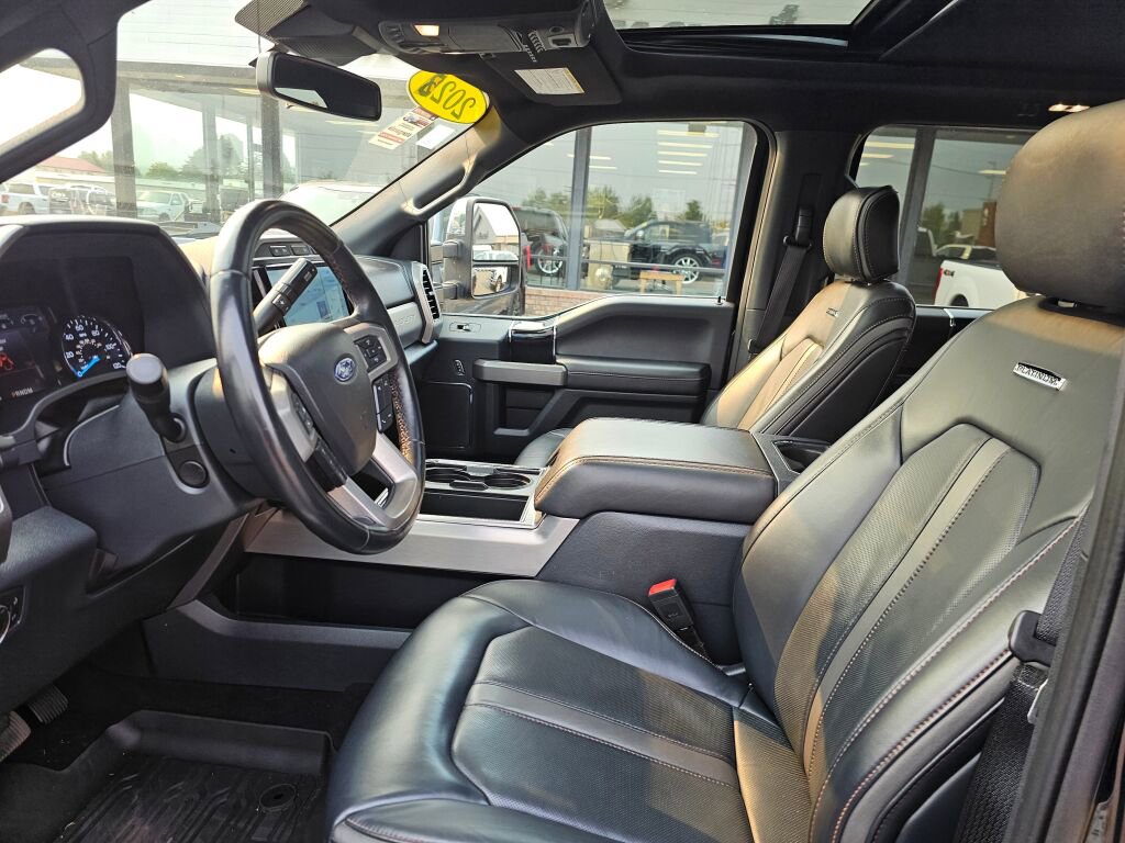 Certified 2022 Ford F450 Platinum w/ FX4 Off-Road Package image 17