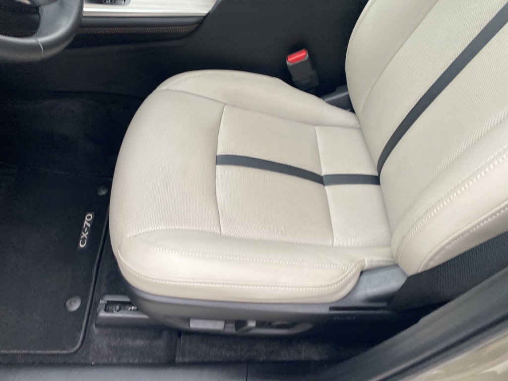 Certified 2025 MAZDA CX-70 Plug-In Hybrid w/ Premium Pkg image 14