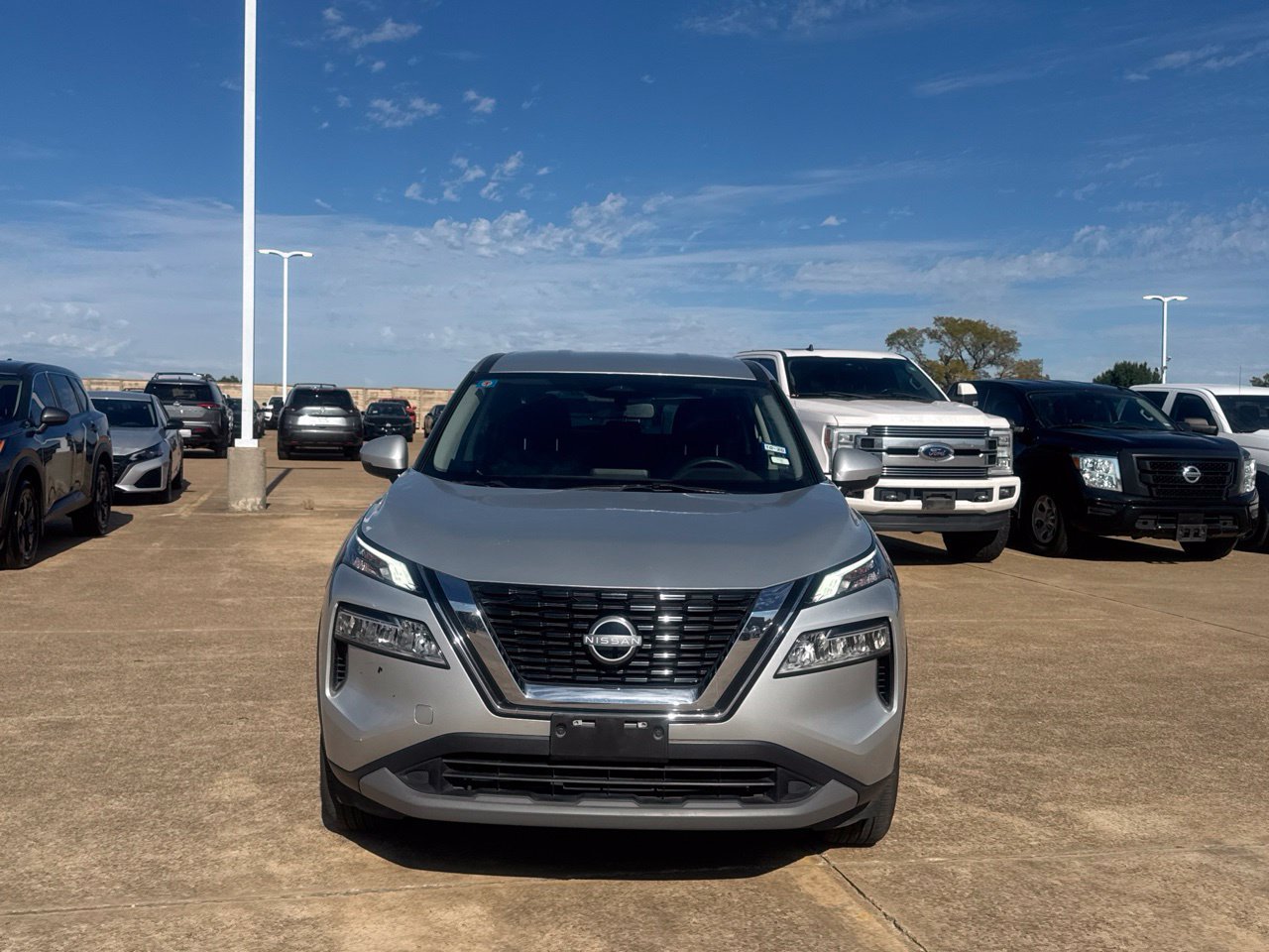 Certified 2023 Nissan Rogue SV FWD image 6