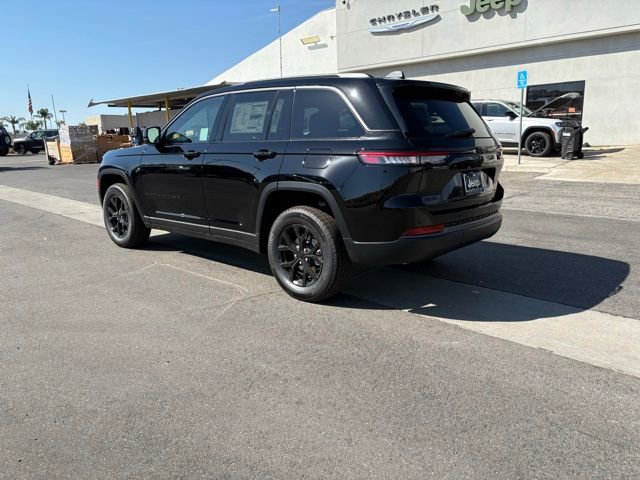 New 2026 Jeep Grand Cherokee Altitude AWD/4WD image 5