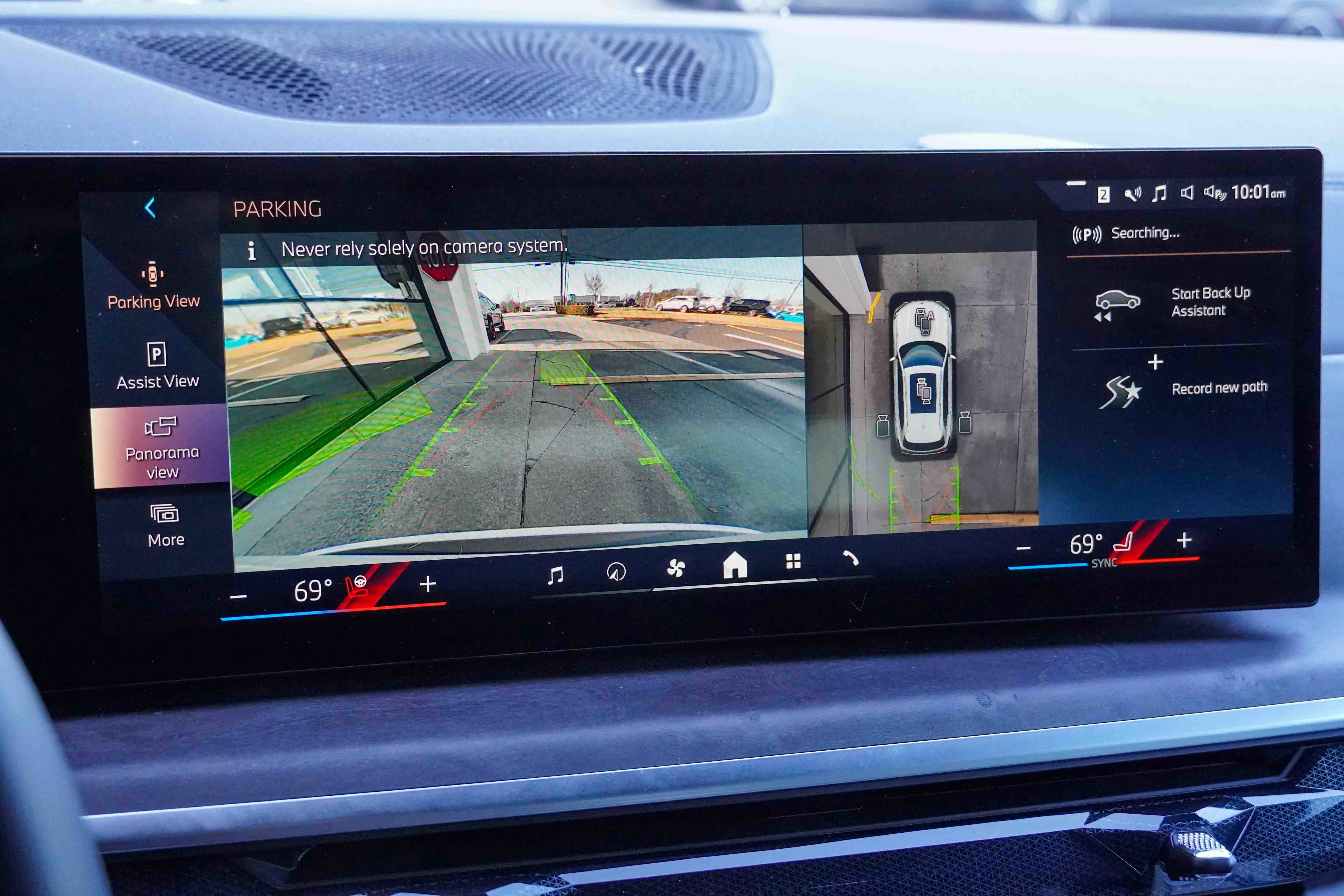 Used 2025 BMW X5 sDrive40i w/ Premium Package image 26