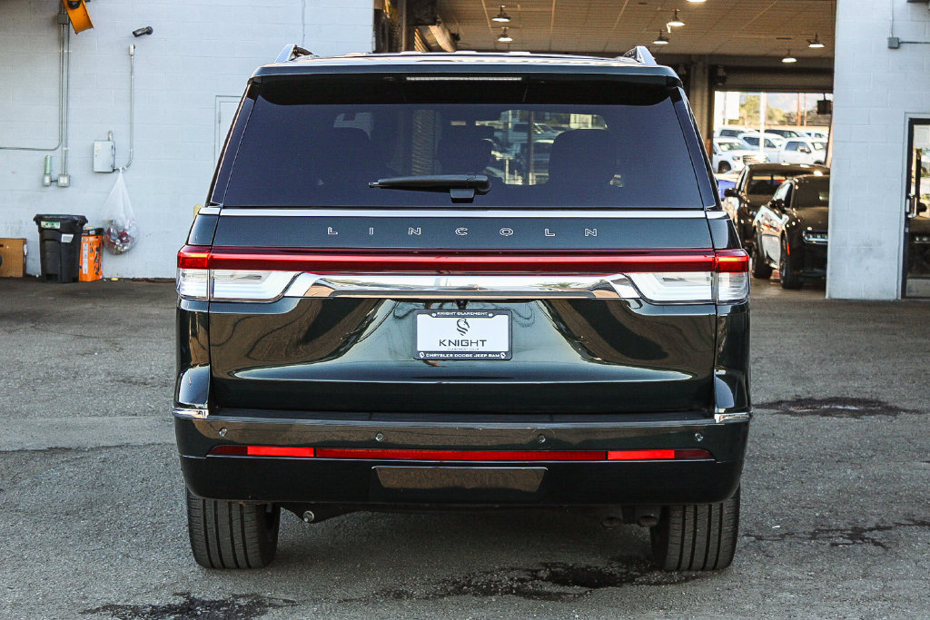 Used 2024 Lincoln Navigator Black Label AWD/4WD image 7