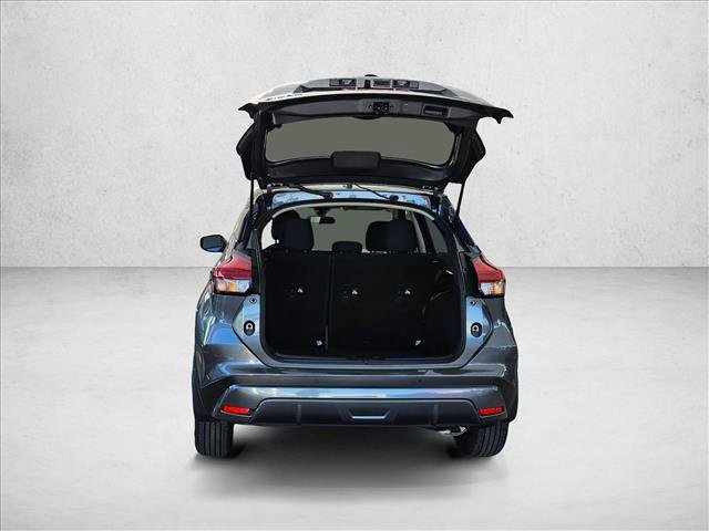 Used 2024 Nissan Kicks S FWD image 6