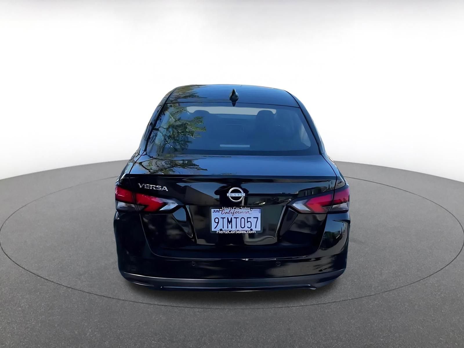 Used 2025 Nissan Versa SV image 12