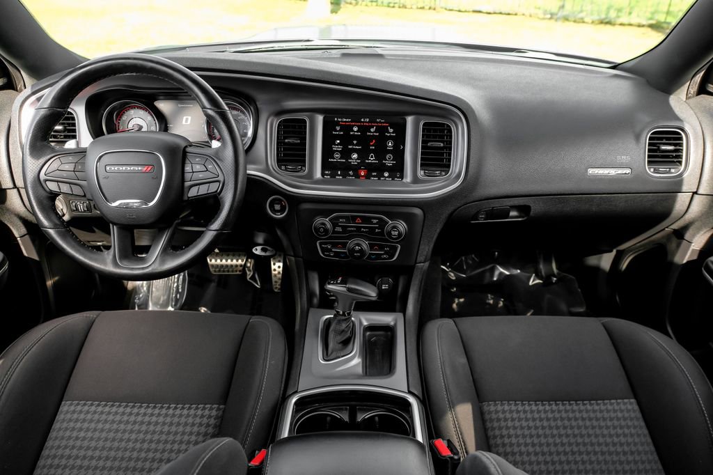 Used 2019 Dodge Charger Scat Pack w/ Navigation & Travel Group image 17
