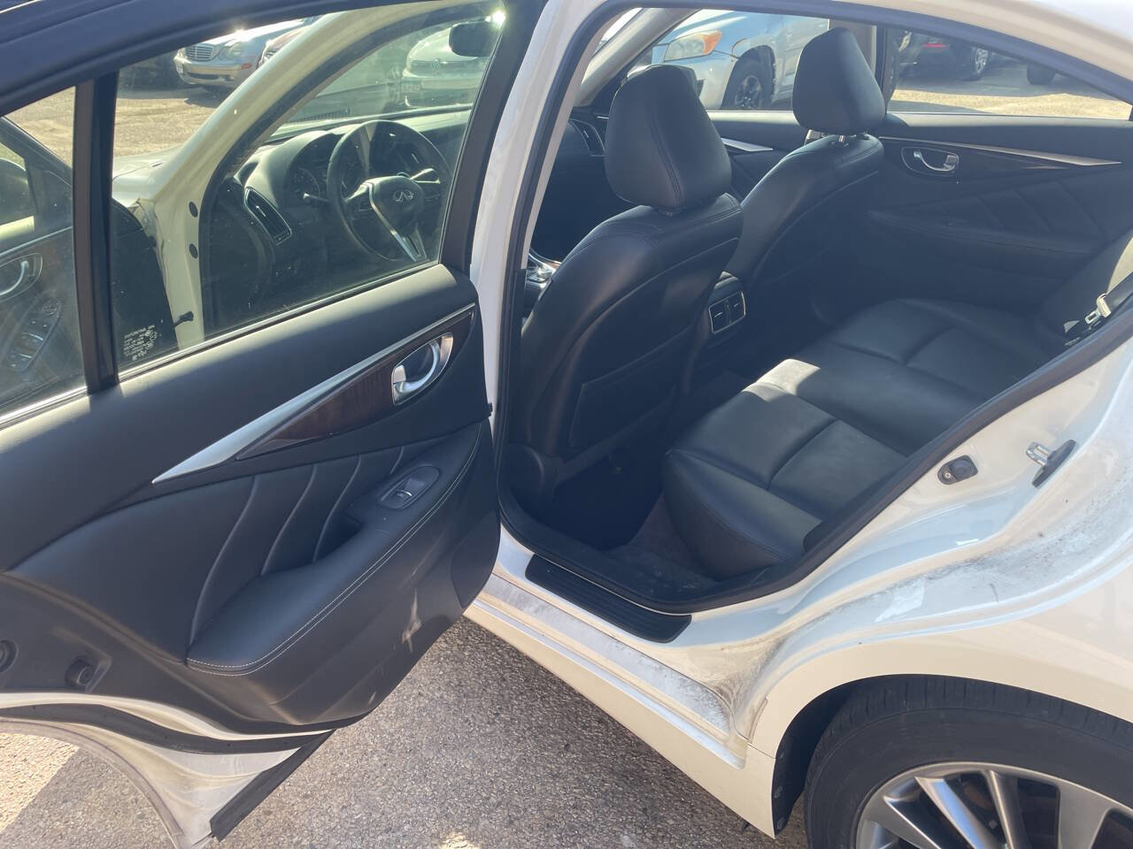 Used 2018 INFINITI Q50 Luxe w/ Essential Package (3.0T Luxe) image 11