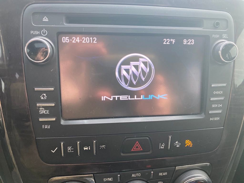 Used 2015 Buick Enclave Leather image 22