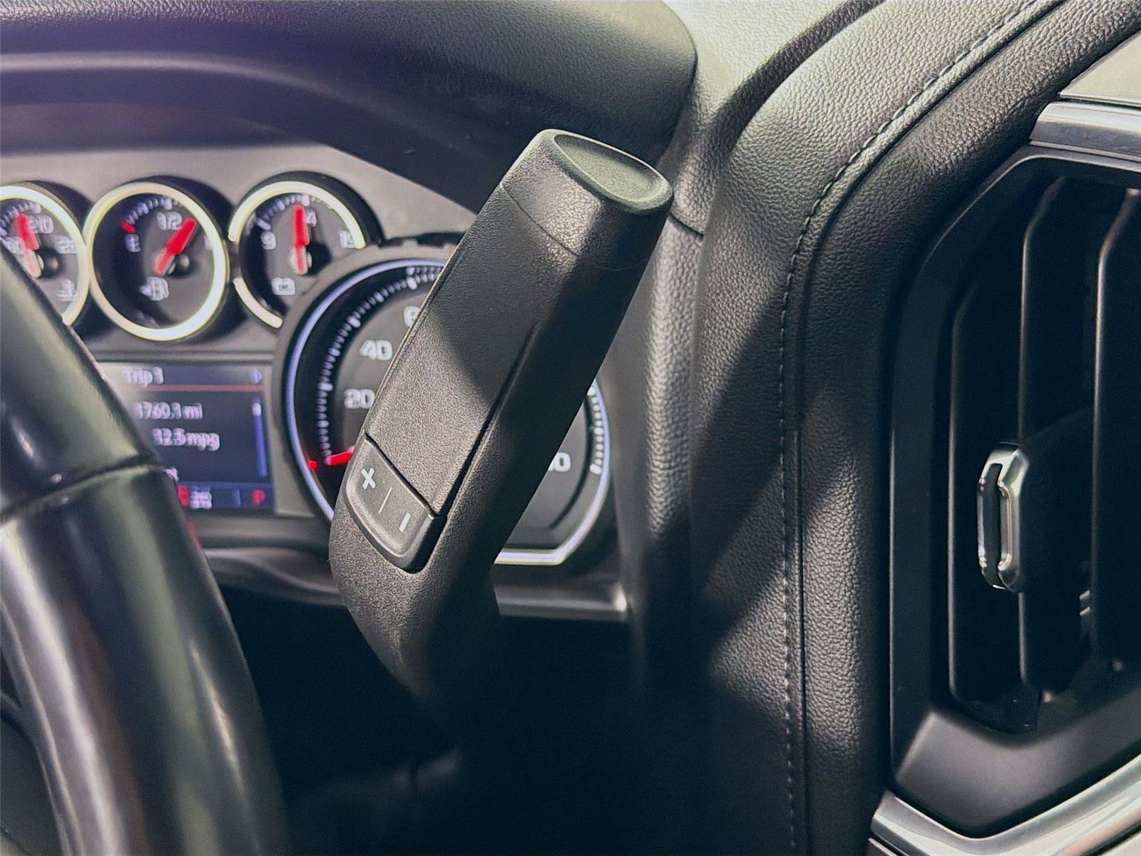 Used 2019 Chevrolet Silverado 1500 LT w/ All-Star Edition AWD/4WD image 22