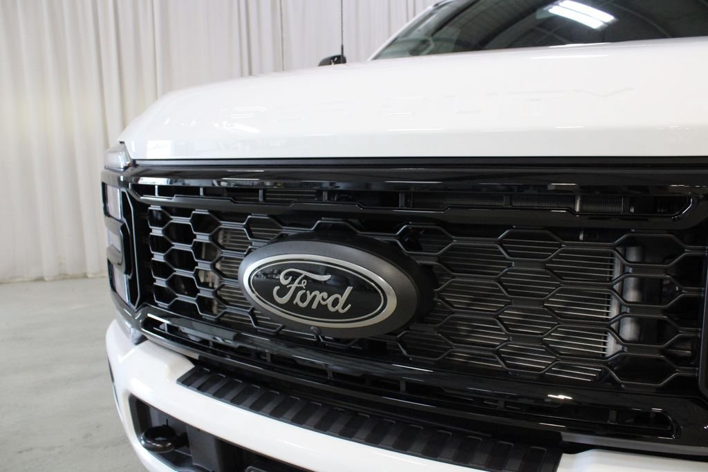 New 2026 Ford F250 Lariat w/ Black Appearance Package AWD/4WD image 33