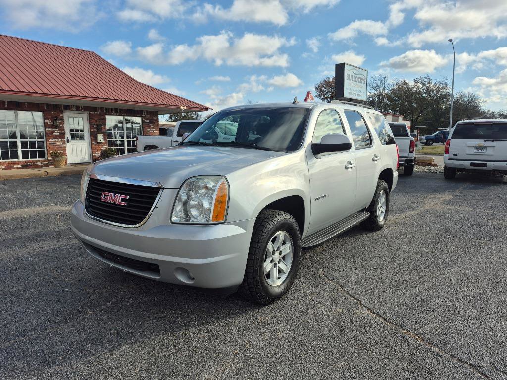 Used 2010 GMC Yukon SLE w/ Convenience Package image 1