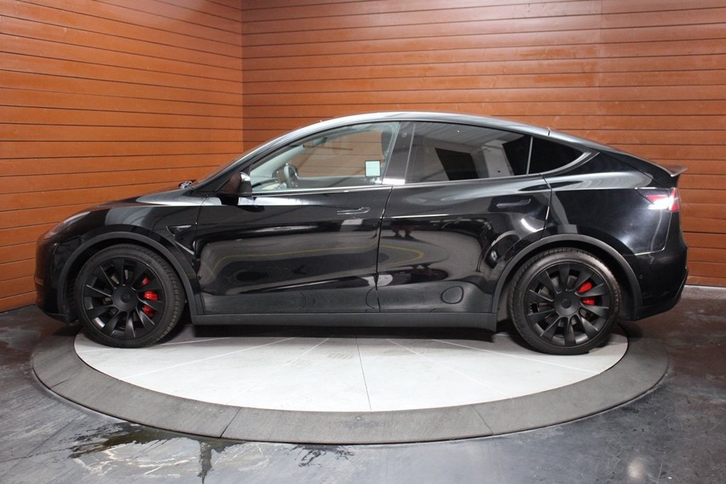 Used 2022 Tesla Model Y Performance AWD/4WD image 4