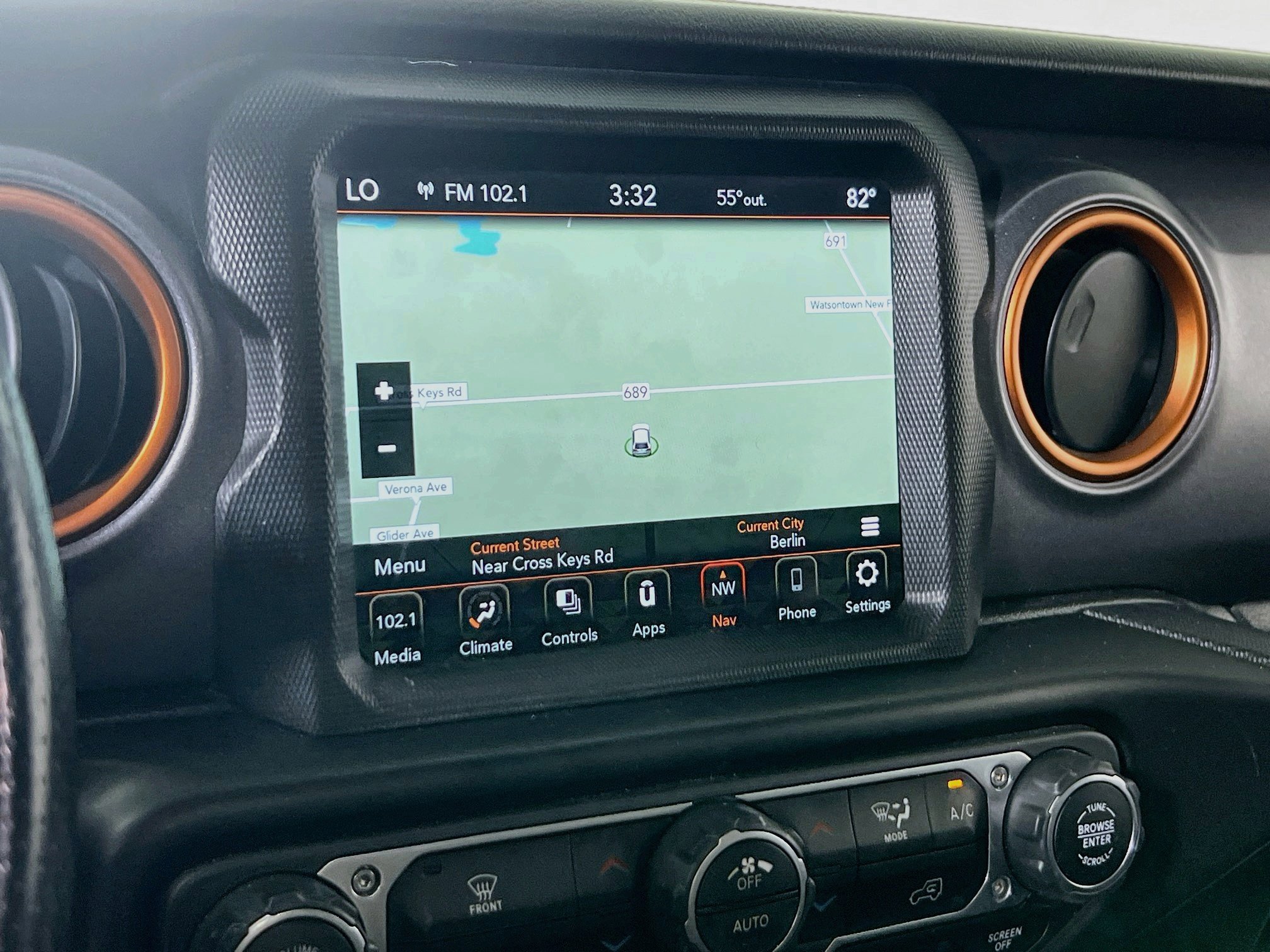 Used 2021 Jeep Gladiator Mojave AWD/4WD image 13