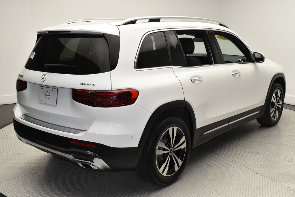 Used 2025 Mercedes-Benz GLB 250 4MATIC image 5
