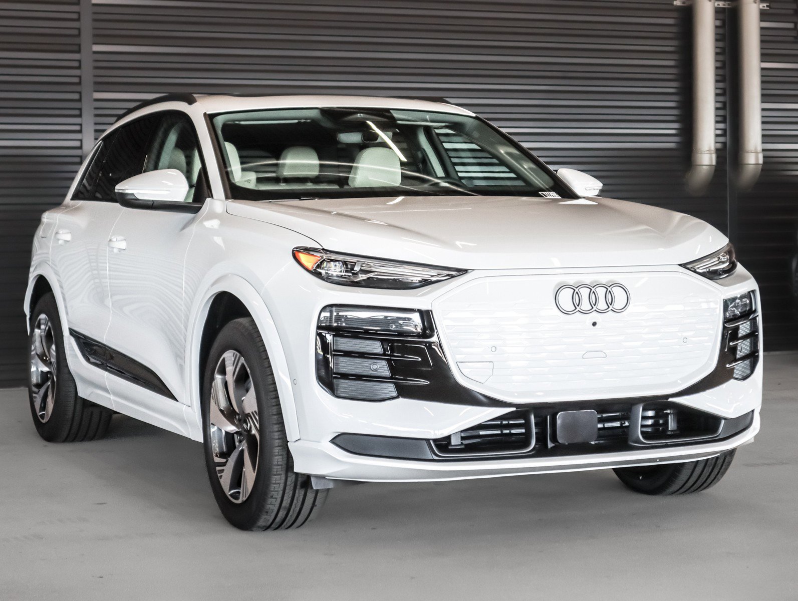 New 2025 Audi Q6 e-tron Premium AWD/4WD image 12