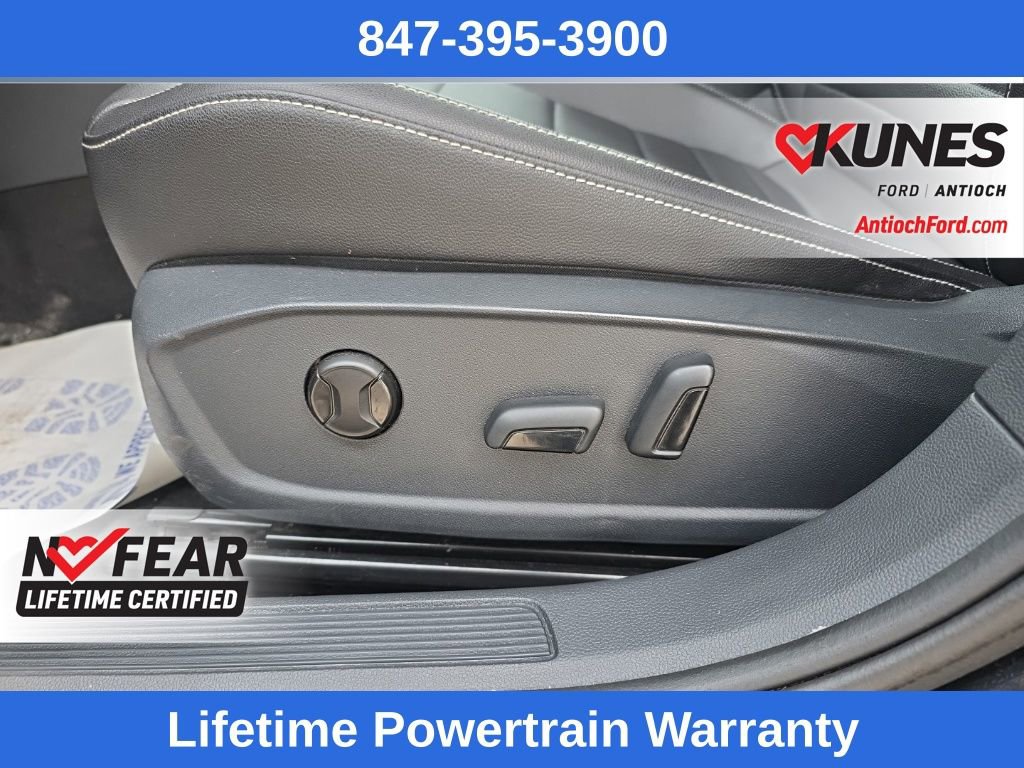 Used 2024 Volkswagen Jetta SE image 16