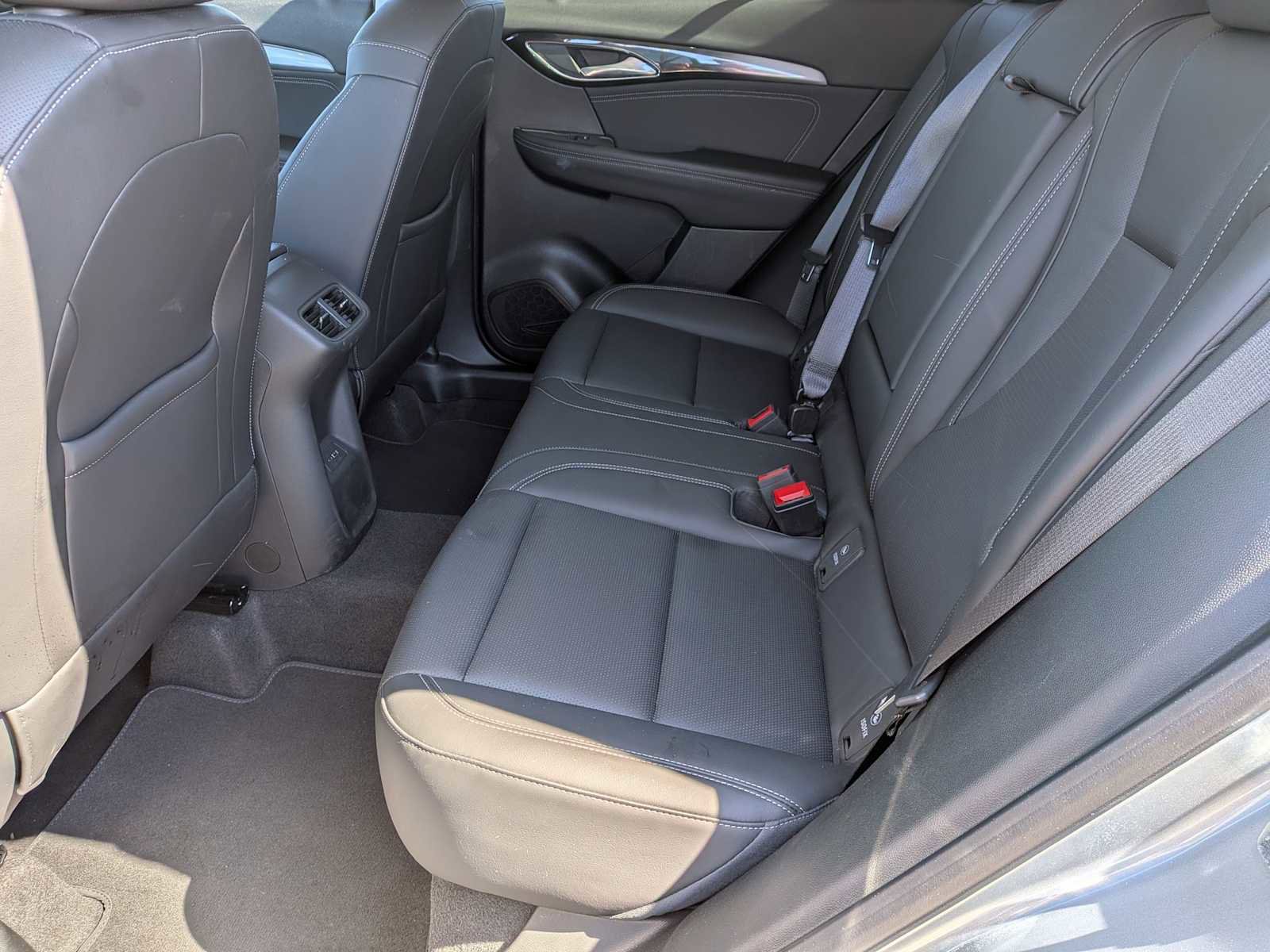 Used 2025 Buick Envision Preferred AWD/4WD image 18