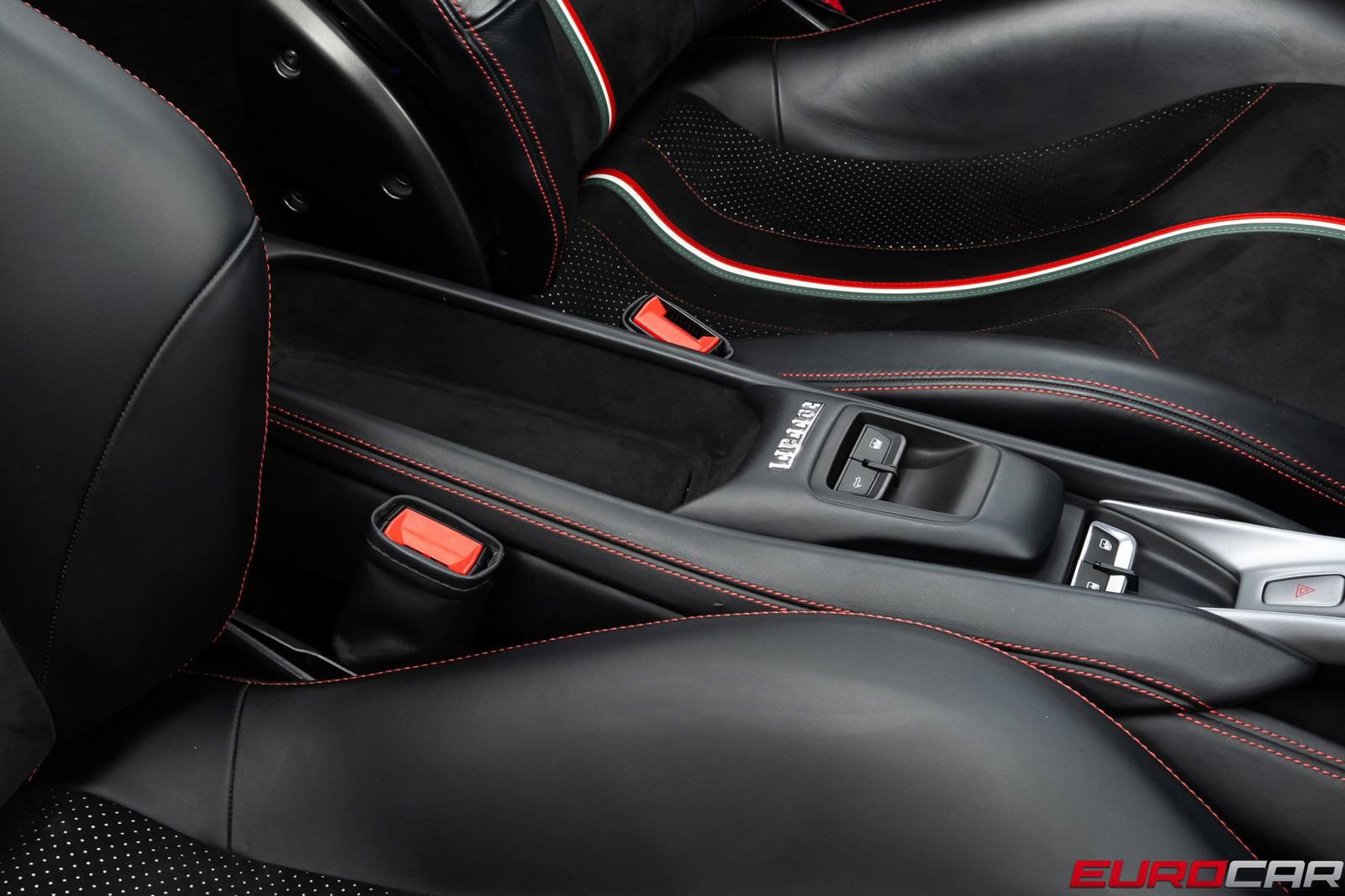 Used 2022 Ferrari F8 Tributo image 37