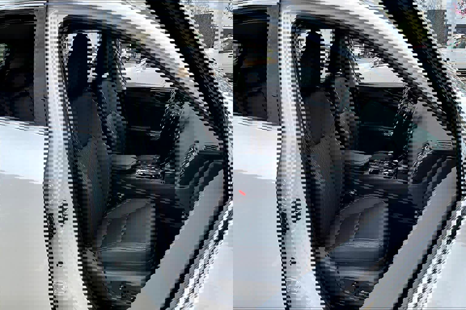 Used 2025 Lexus NX 250 FWD w/ Accessory Package (Z2) image 8