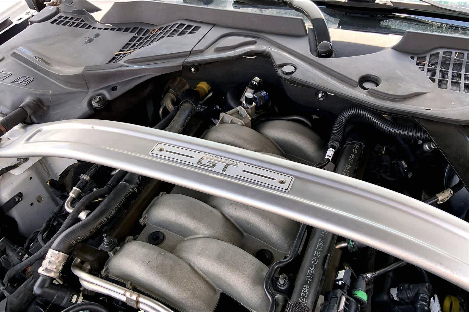 Used 2019 Ford Mustang GT Premium w/ Equipment Group 401A RWD image 32