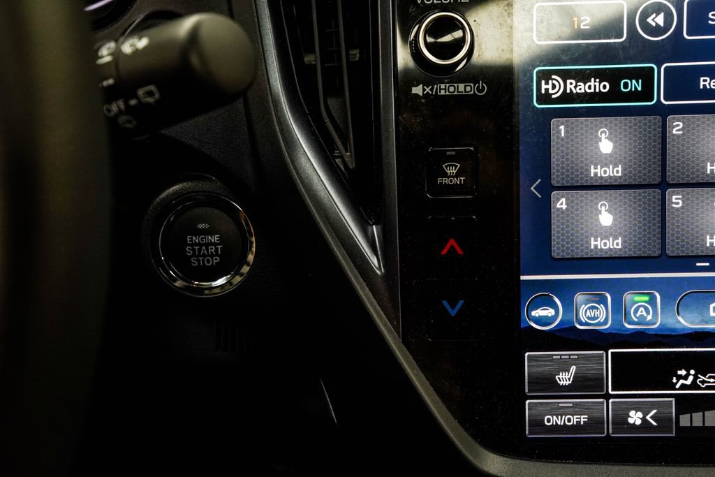 Used 2025 Subaru Forester Limited image 30