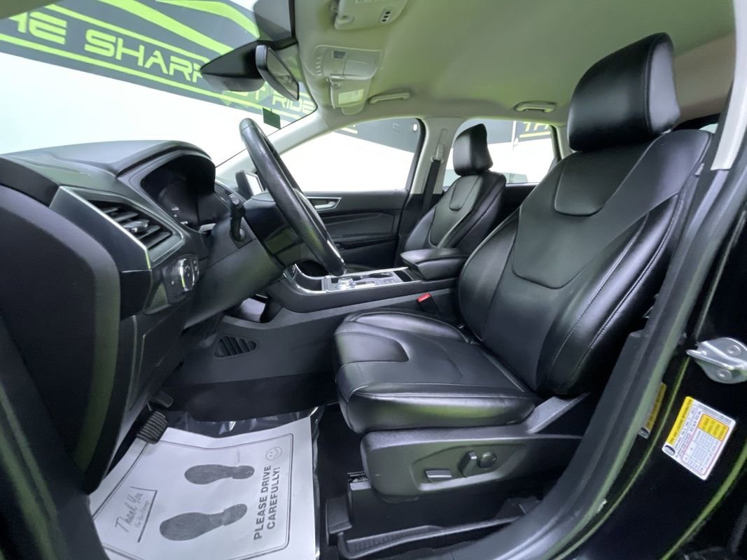 Used 2022 Ford Edge Titanium image 17