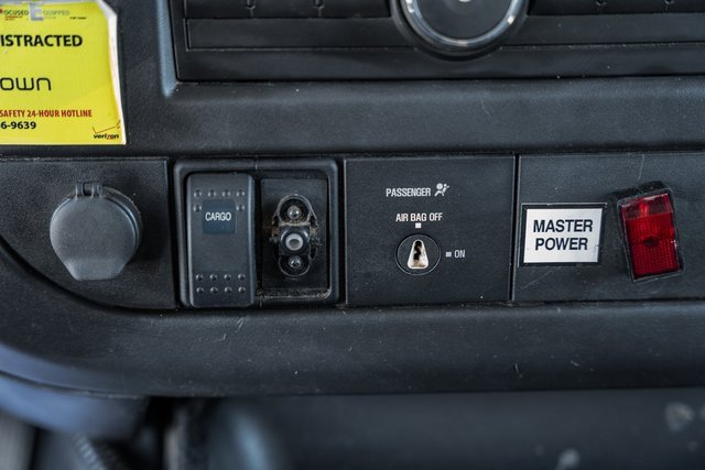 Used 2009 Chevrolet Express 3500 image 25