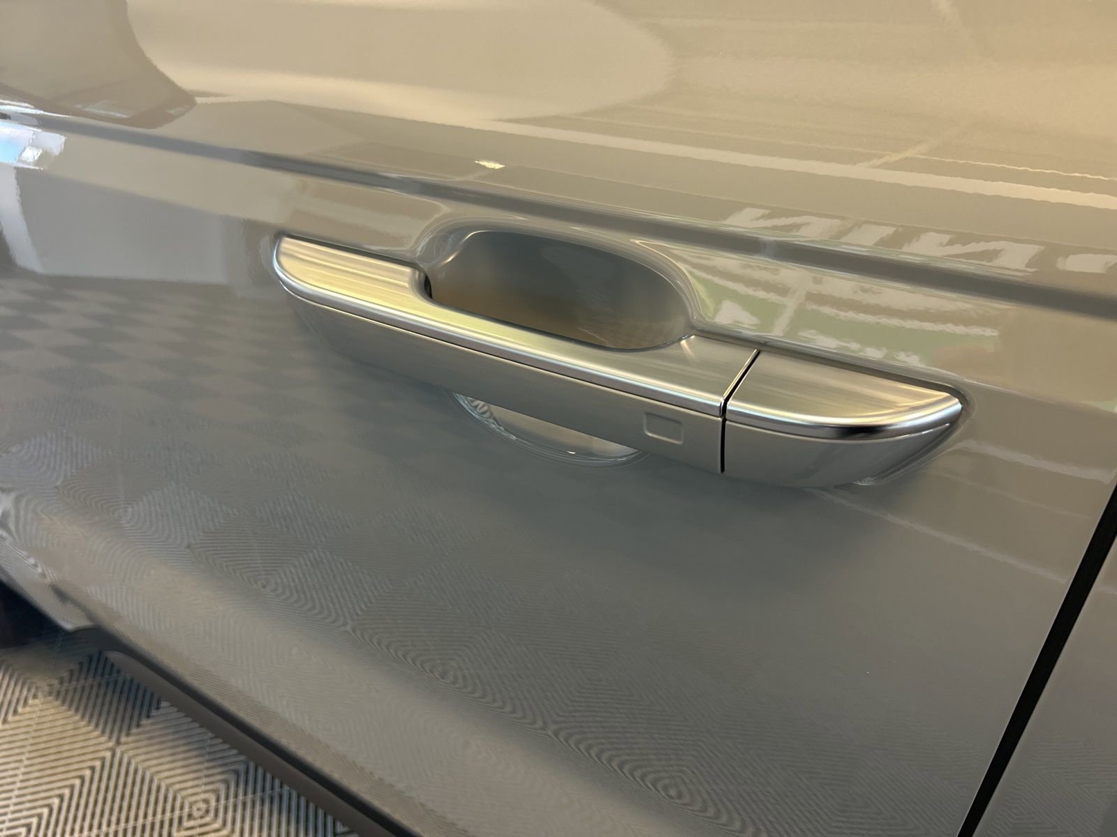 New 2026 Kia Carnival SX Prestige image 8