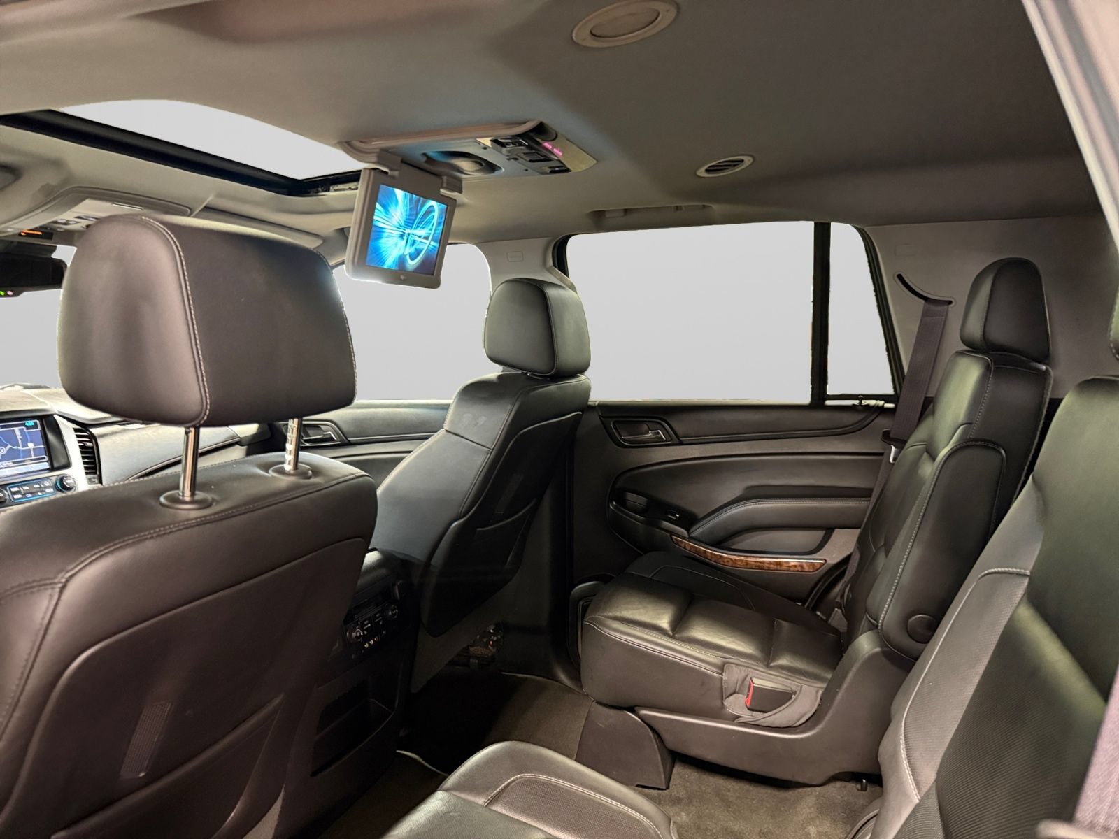 Used 2016 Chevrolet Tahoe LTZ AWD/4WD image 38
