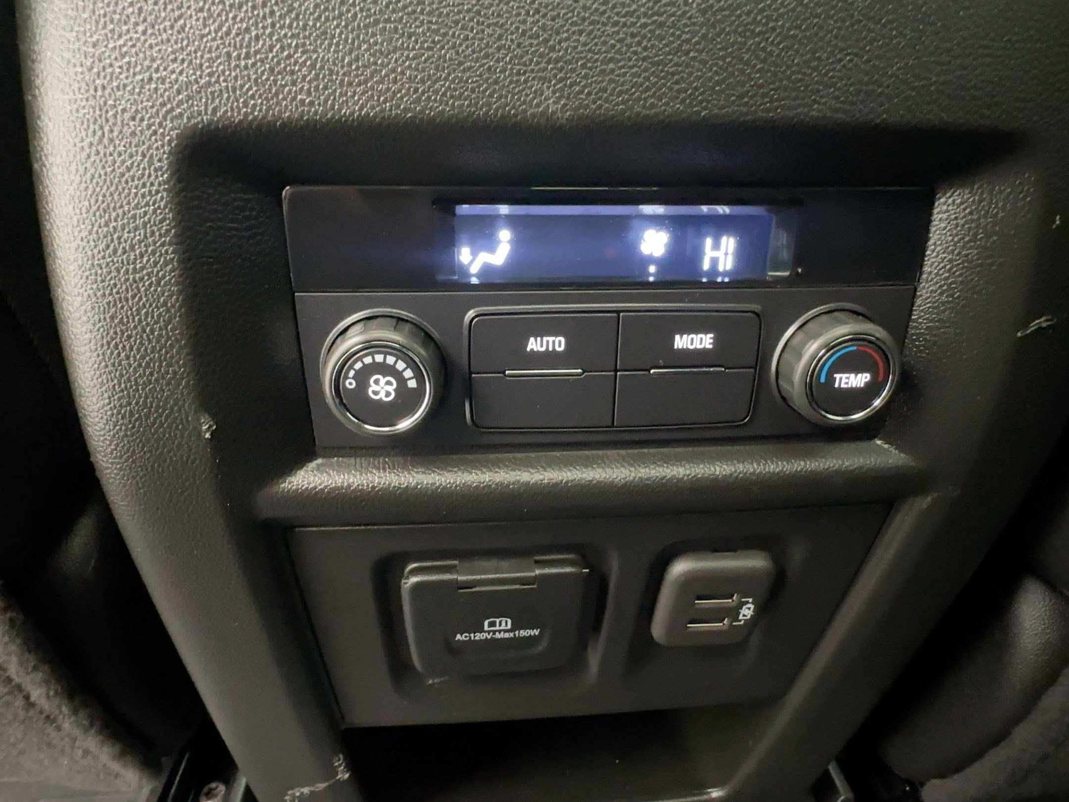 Certified 2023 Chevrolet Traverse RS w/ LPO, Floor Liner Package image 33