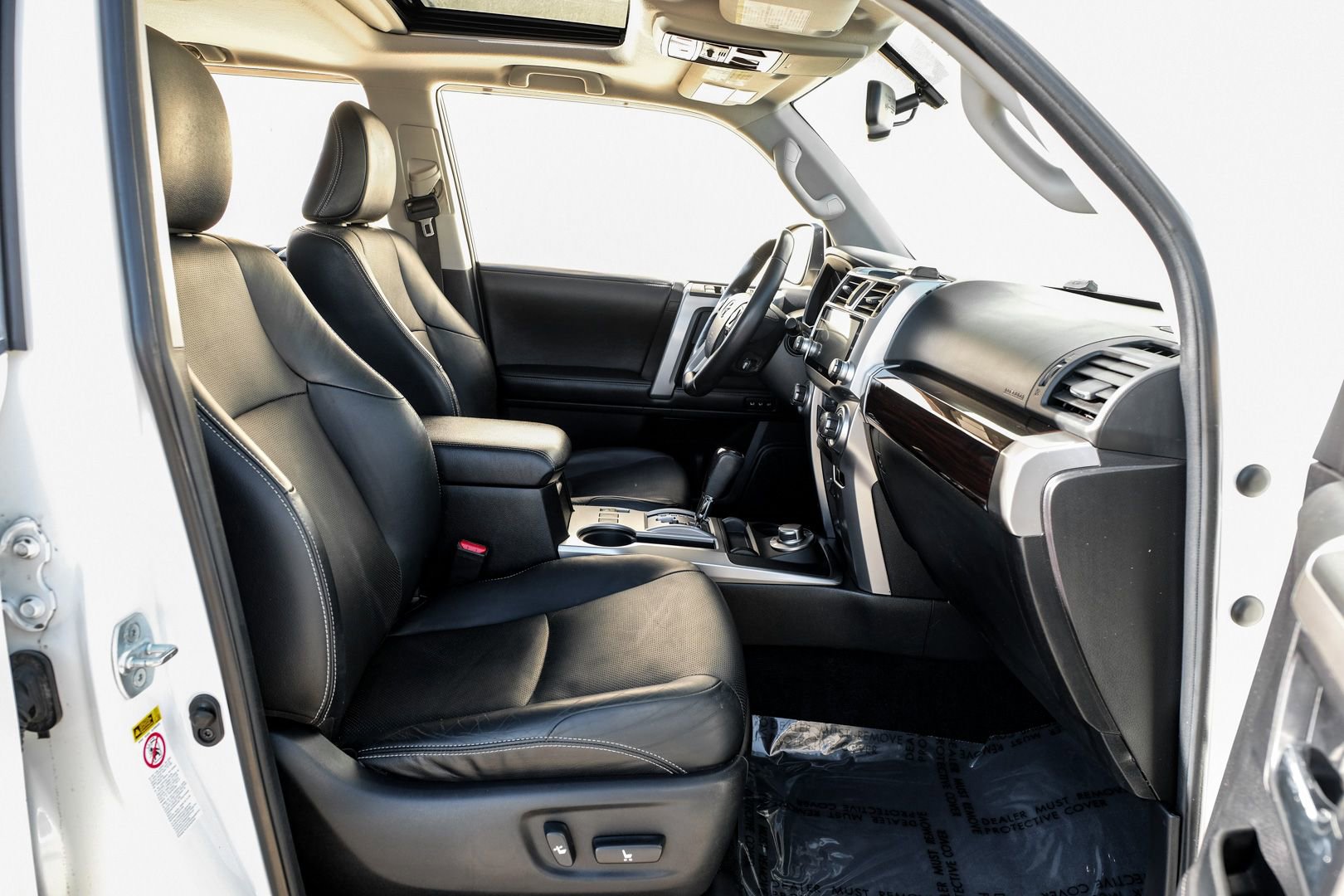 Used 2014 Toyota 4Runner Limited image 33