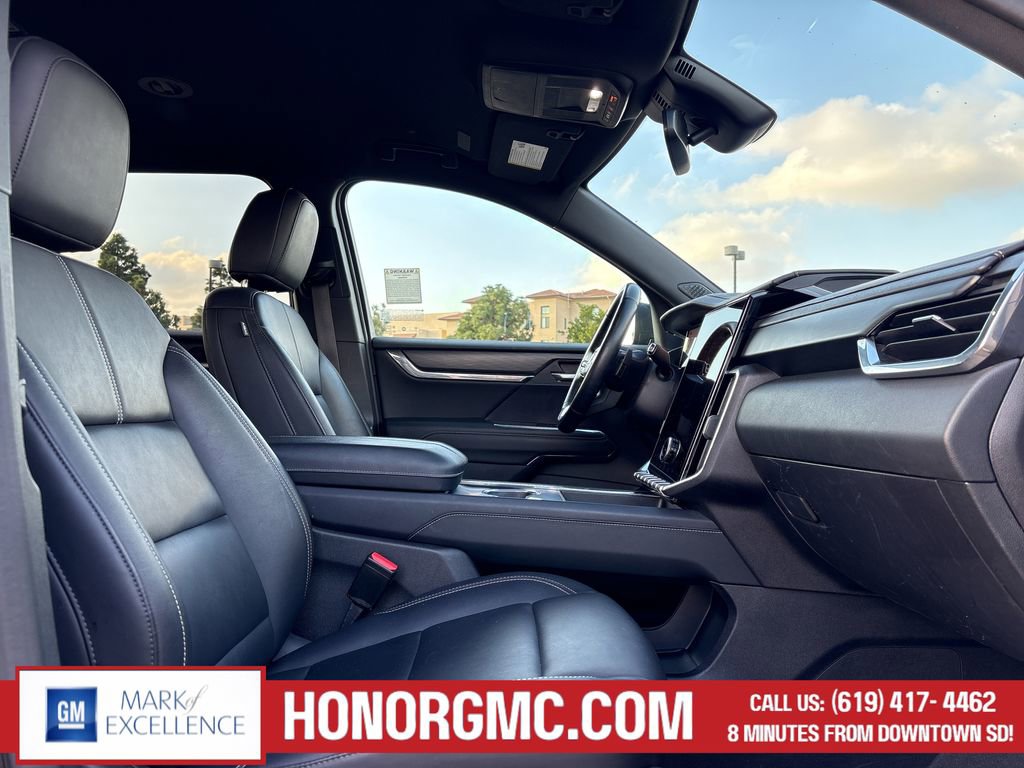 Used 2024 GMC Acadia Elevation image 22