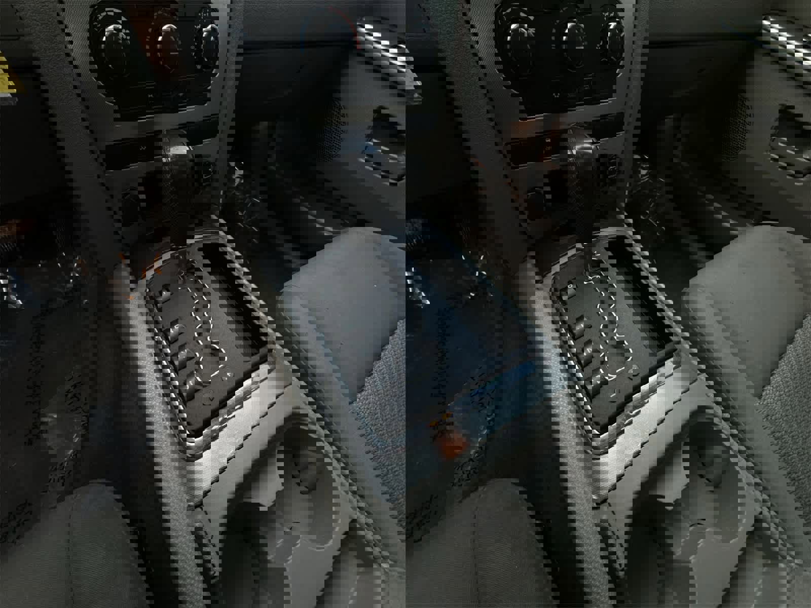 Used 2007 Jeep Grand Cherokee Laredo w/ Sun/Sound Group image 29