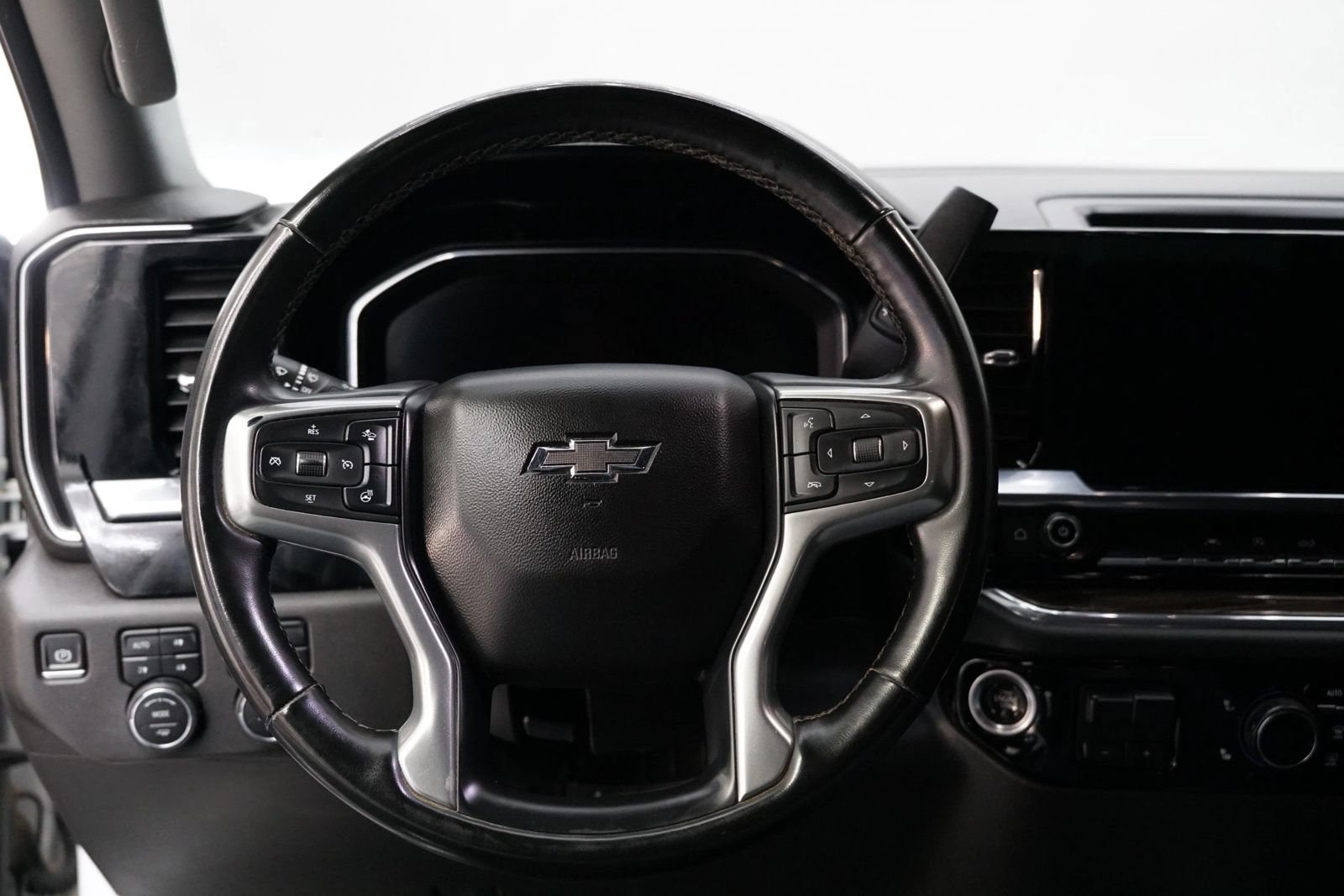 Used 2023 Chevrolet Silverado 1500 LT Trail Boss w/ Protection Package AWD/4WD image 25