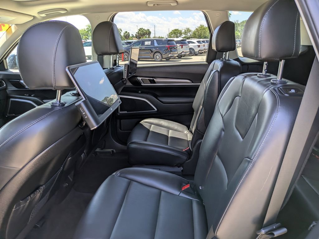 Used 2022 Kia Telluride S FWD image 18