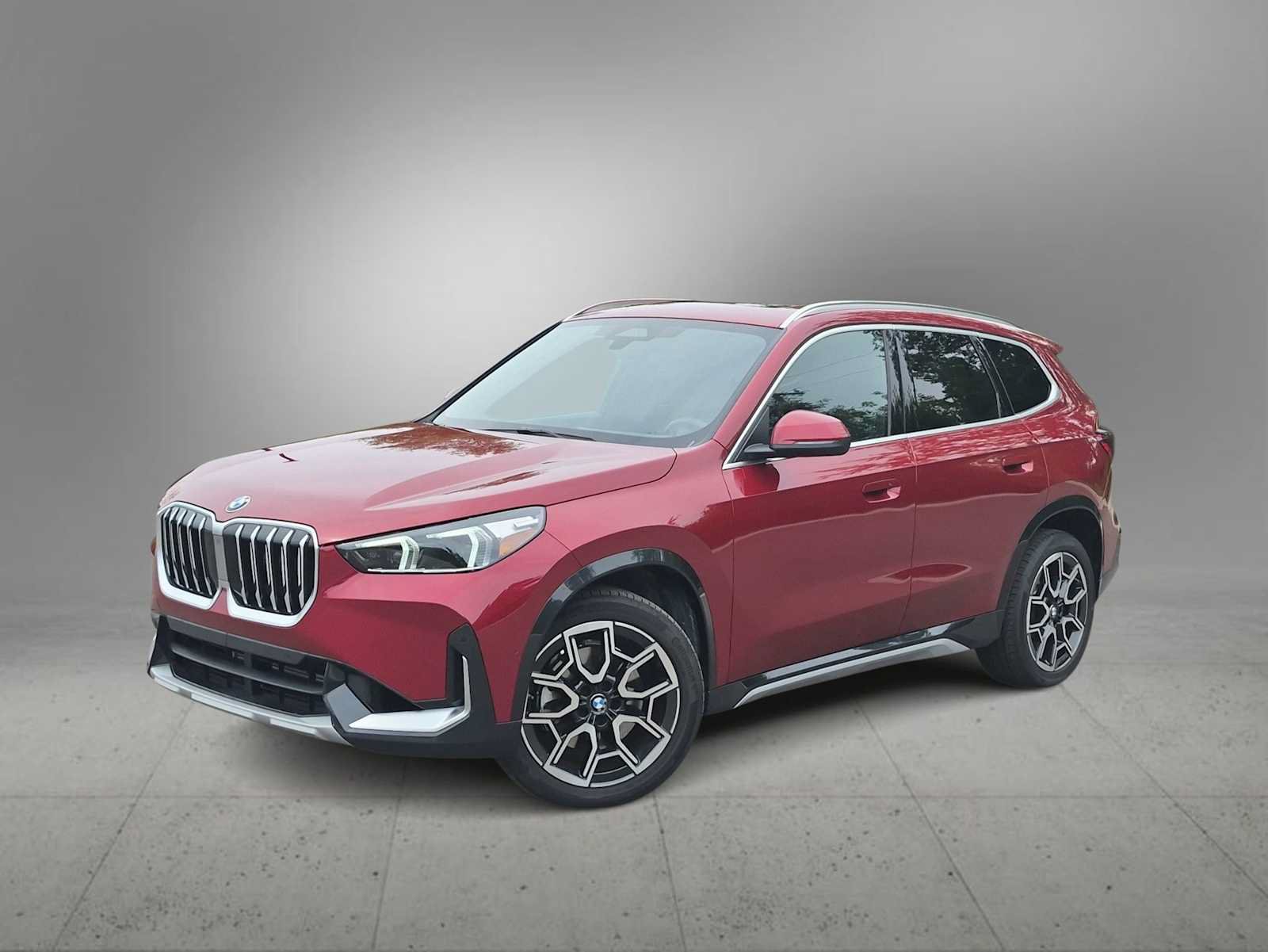 Used 2026 BMW X1 xDrive28i AWD/4WD image 1