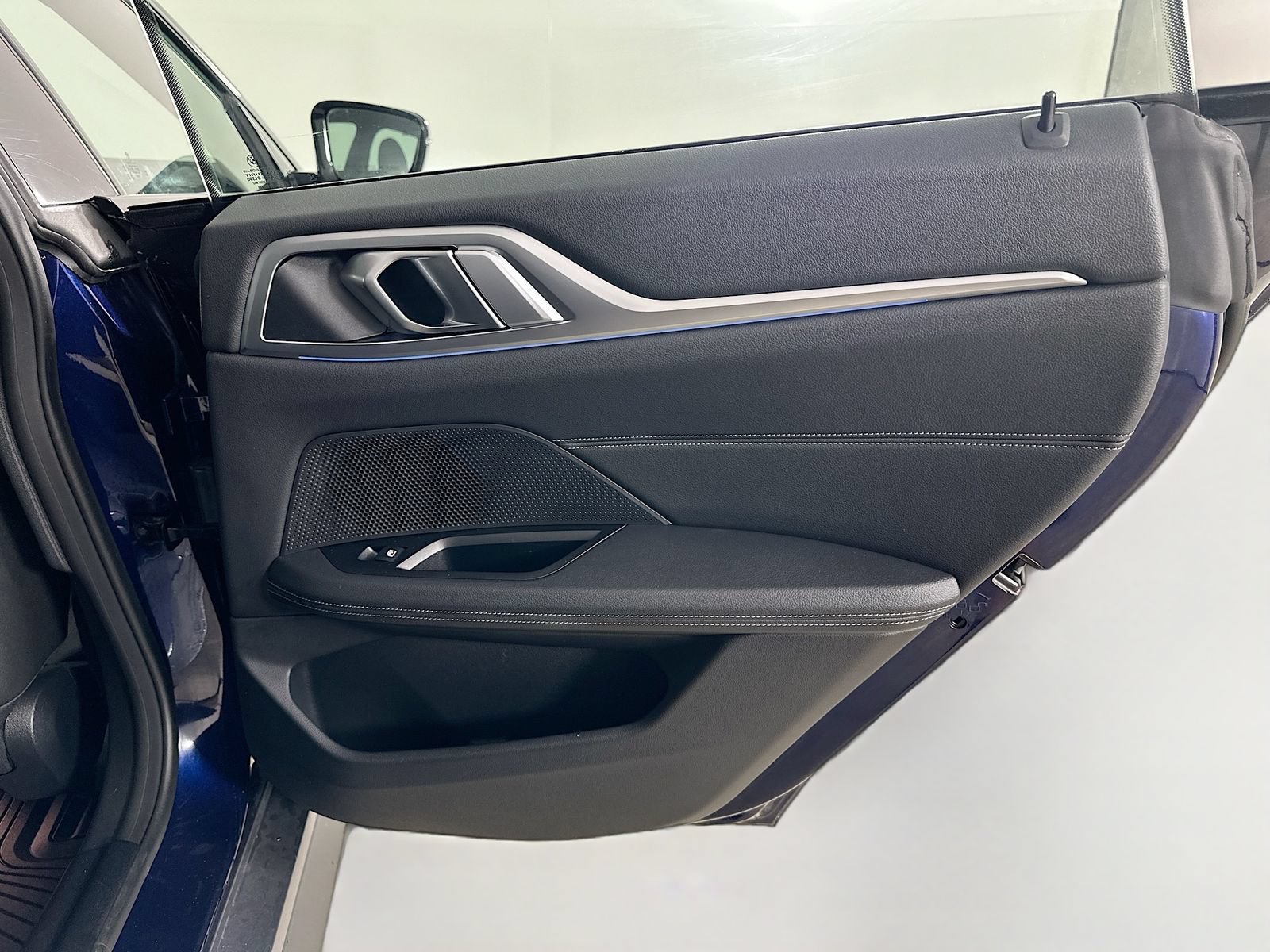 Used 2023 BMW i4 eDrive35 w/ Premium Package RWD image 40
