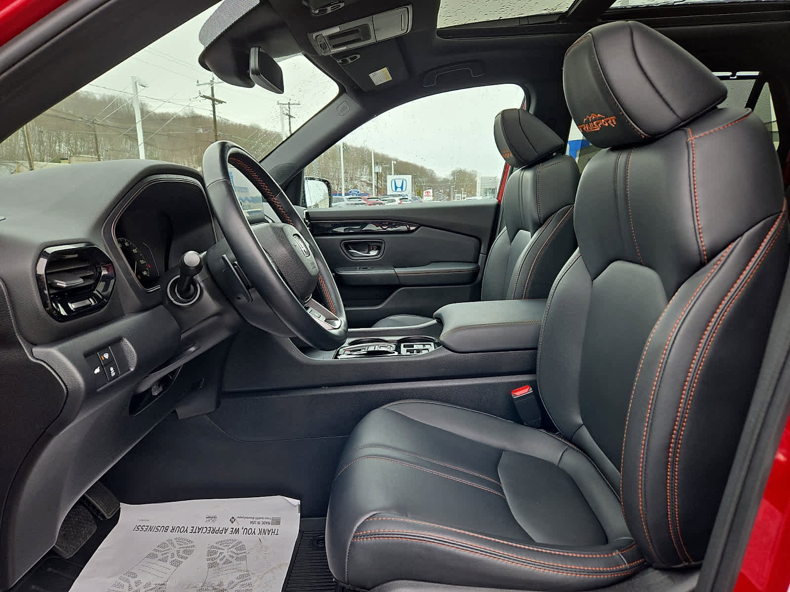 Used 2025 Honda Pilot TrailSport image 15