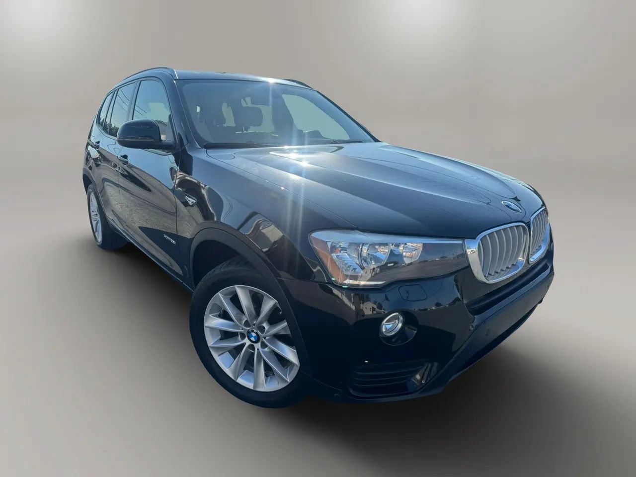 Used 2016 BMW X3 xDrive28i AWD/4WD image 2