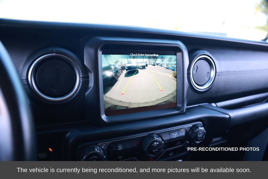 Used 2022 Jeep Wrangler Unlimited Sahara image 27