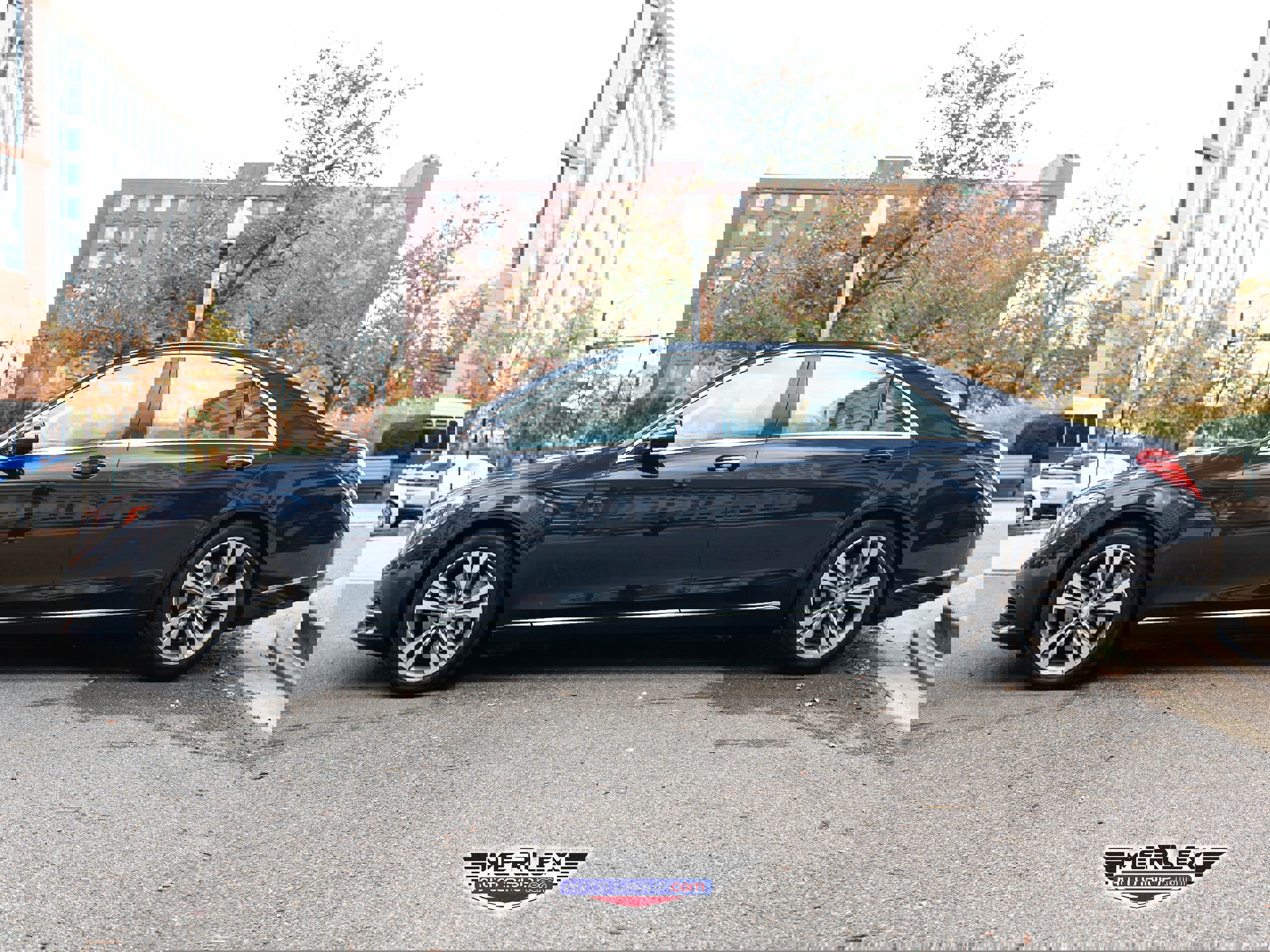 Used 2015 Mercedes-Benz S 550 4MATIC Sedan image 4