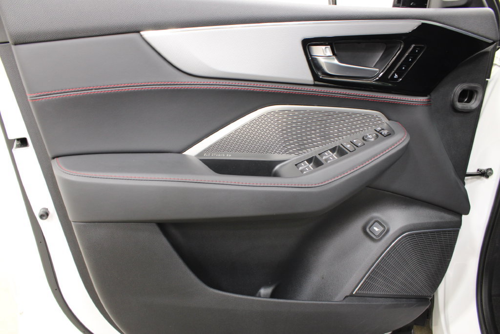 Used 2023 Acura MDX A-Spec AWD/4WD image 18