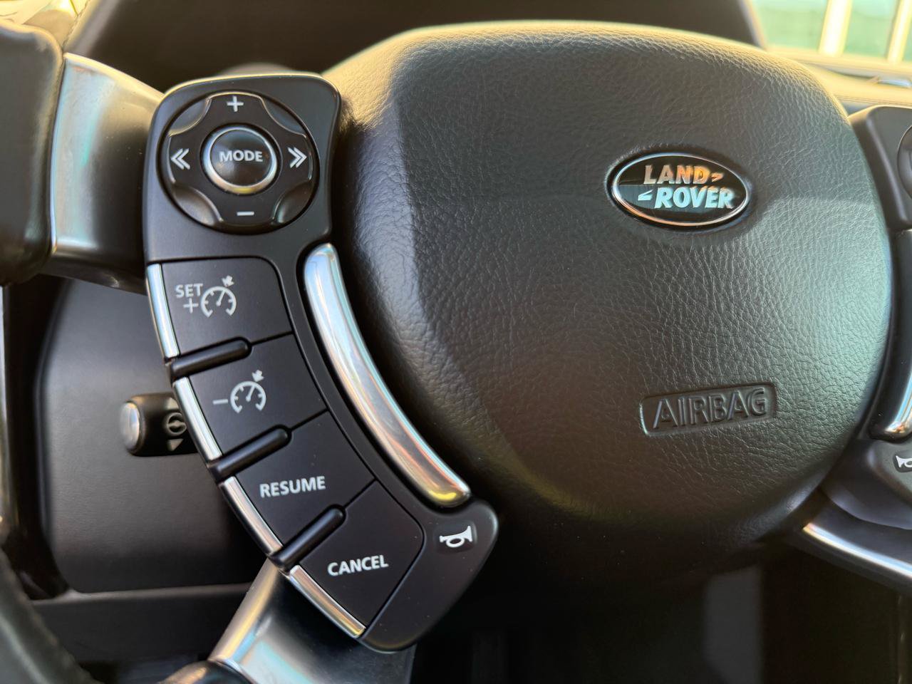 Used 2012 Land Rover Range Rover HSE LUX AWD/4WD image 37