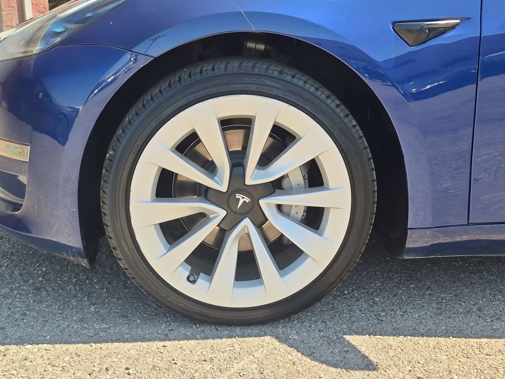 Used 2023 Tesla Model 3 Standard Range RWD image 11