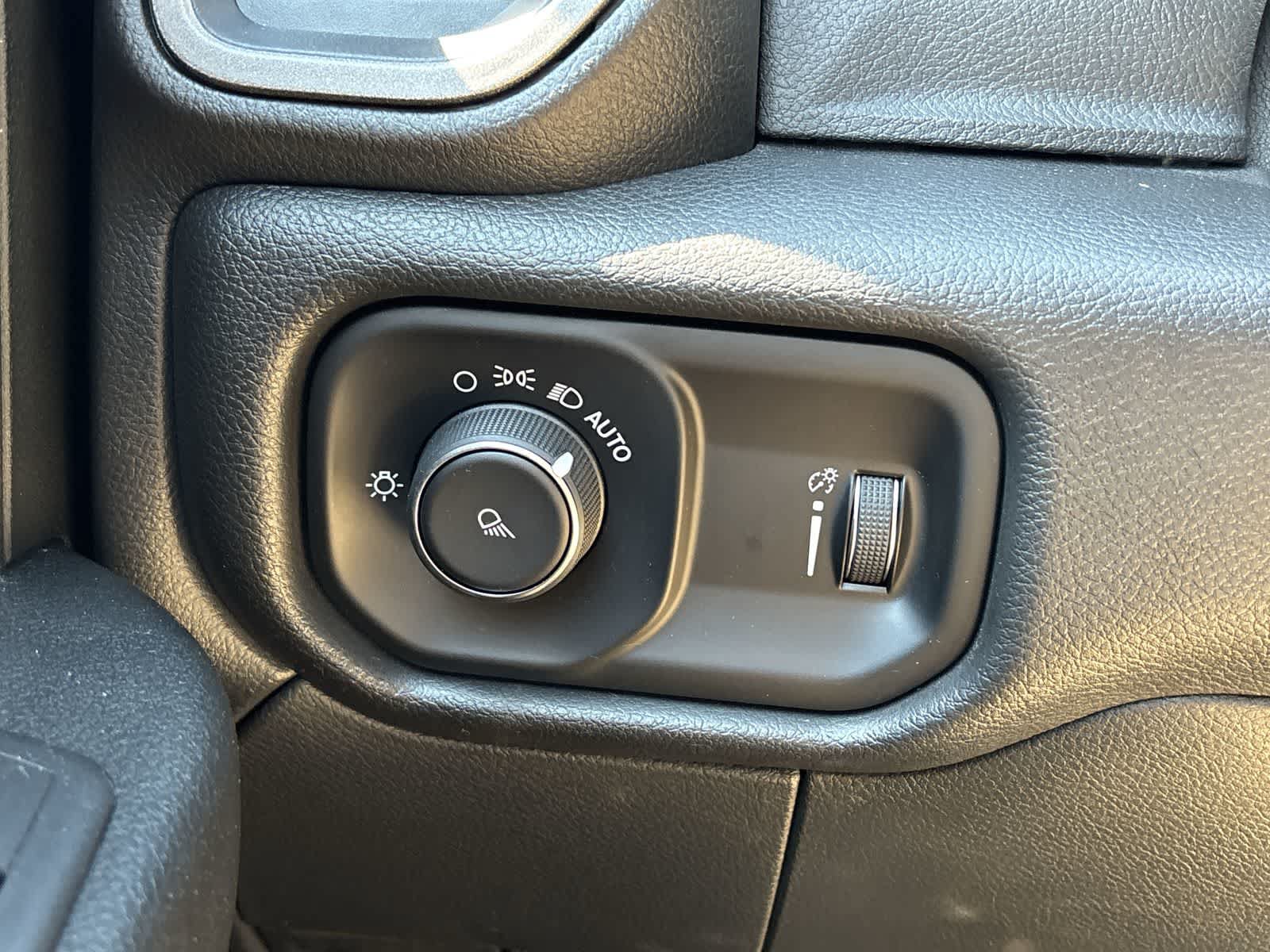 Used 2022 RAM 2500 Tradesman AWD/4WD image 10