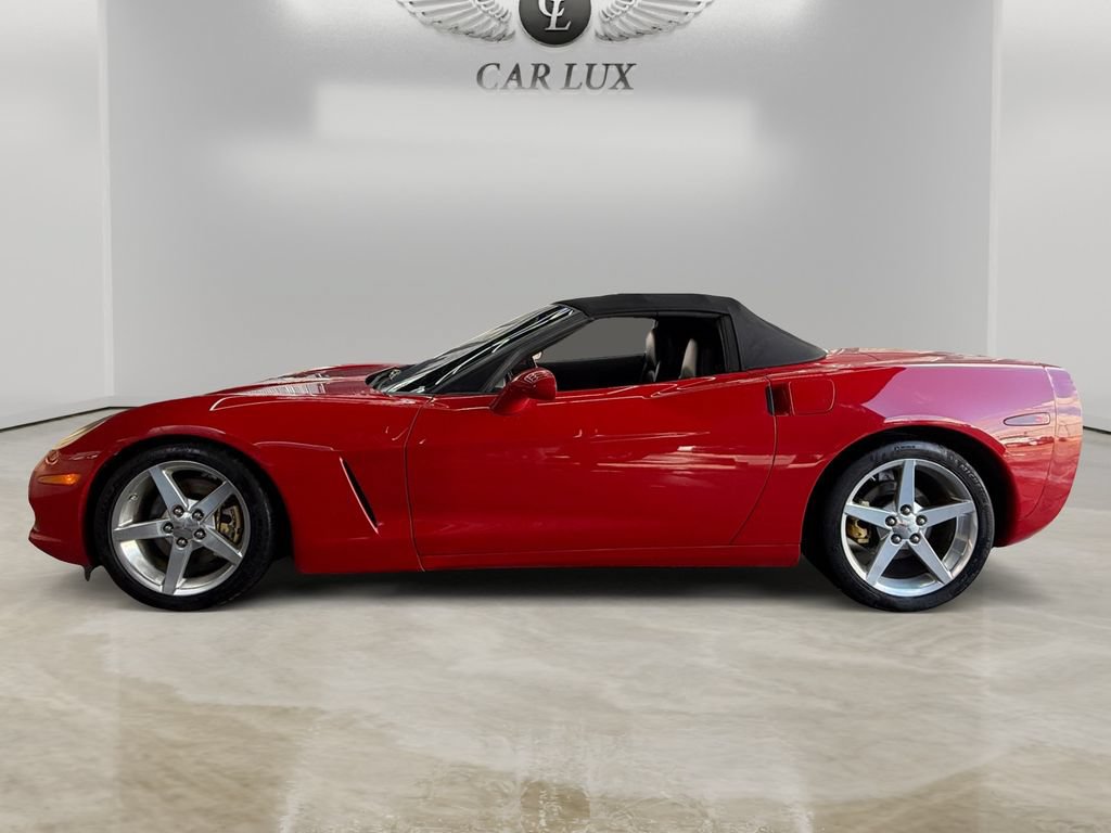 Used 2005 Chevrolet Corvette Convertible w/ Preferred Equipment Group RWD image 2