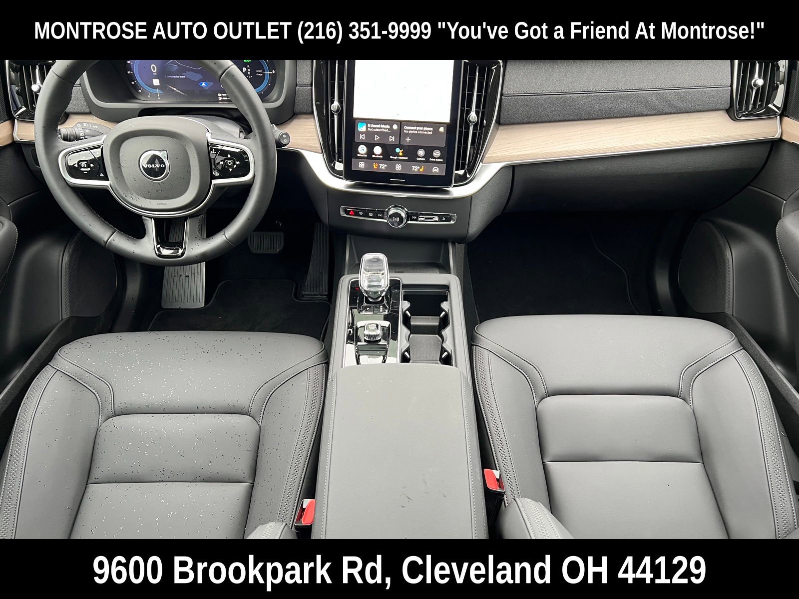 New 2025 Volvo XC90 T8 Core w/ Protection Package Premier image 19