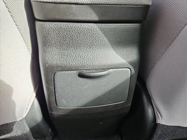 Used 2016 Toyota Corolla LE FWD image 16