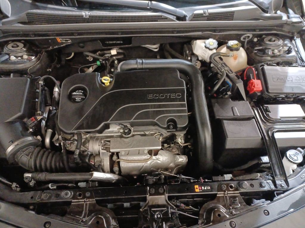 Used 2023 Chevrolet Malibu LT image 18