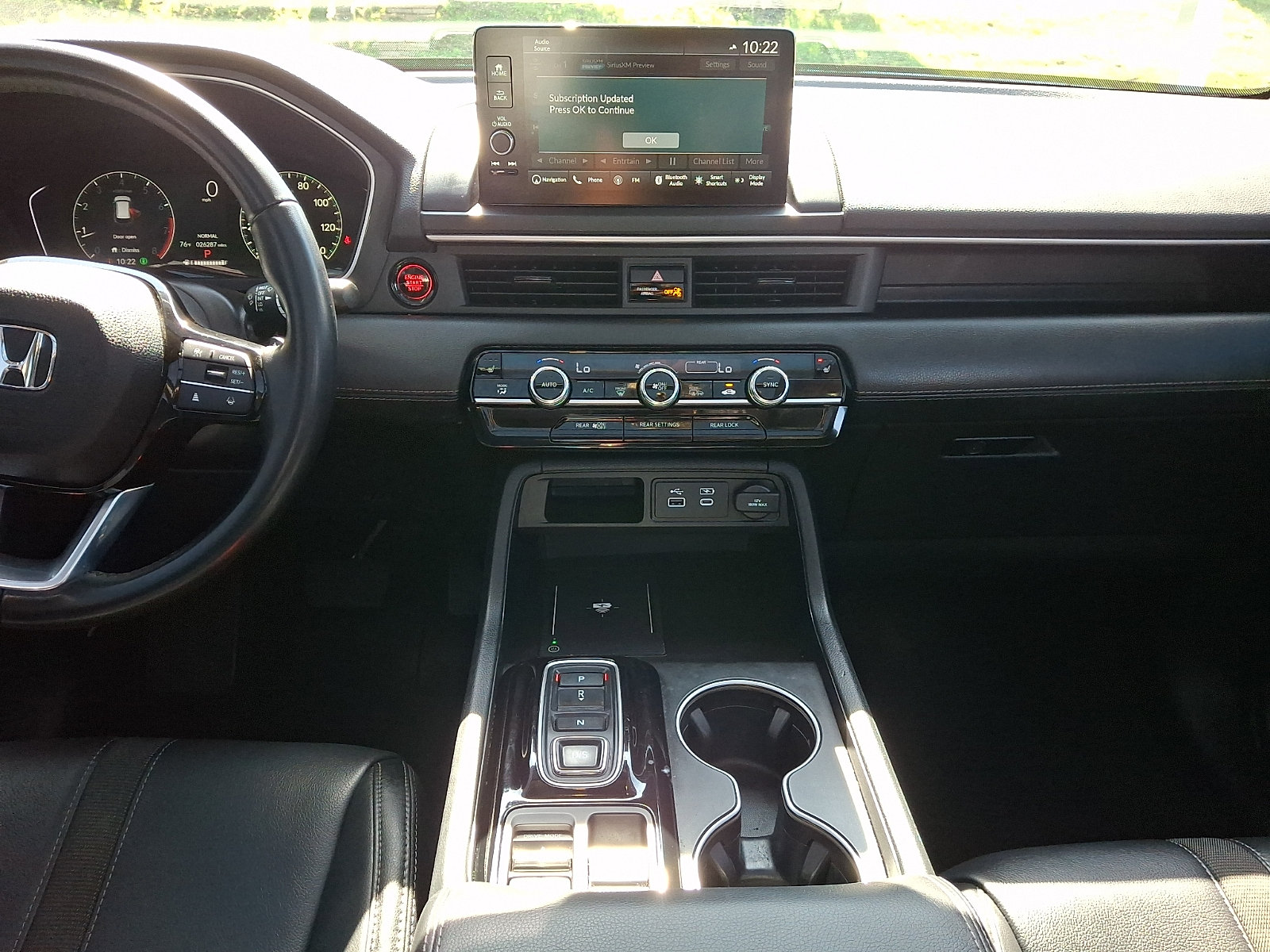 Certified 2025 Honda Pilot Touring image 15